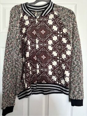 BKE Multicolor Patterned Knit Bomber sweater/cardigan